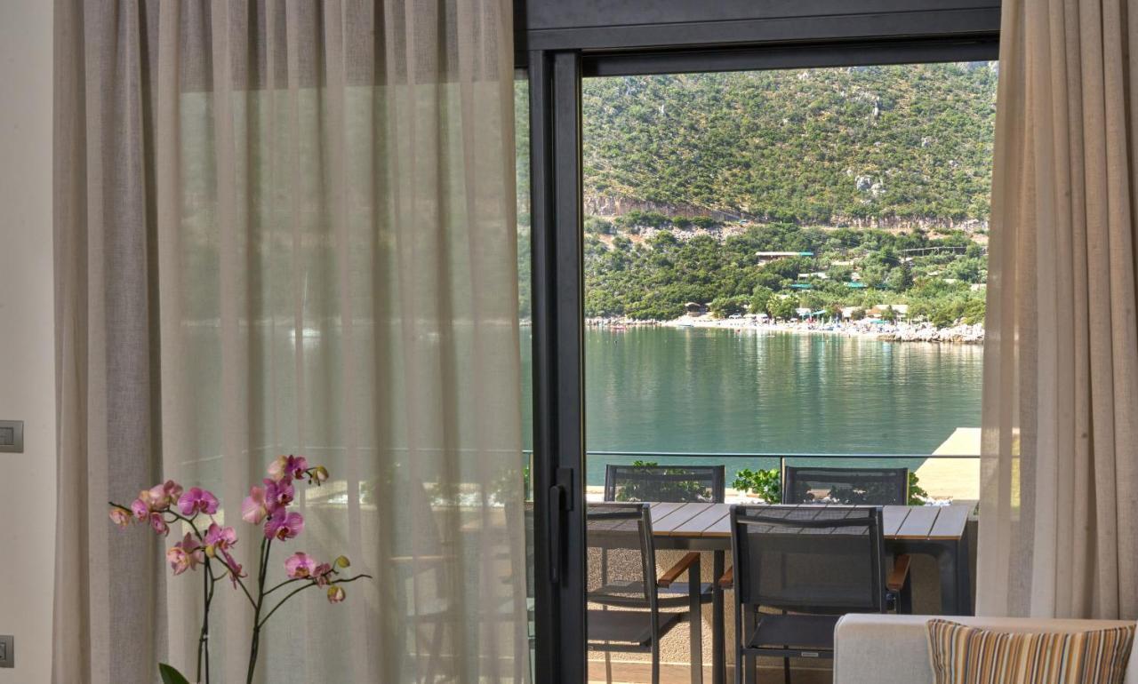 Into The Blue Suites Arkadiko Chorio Exterior photo