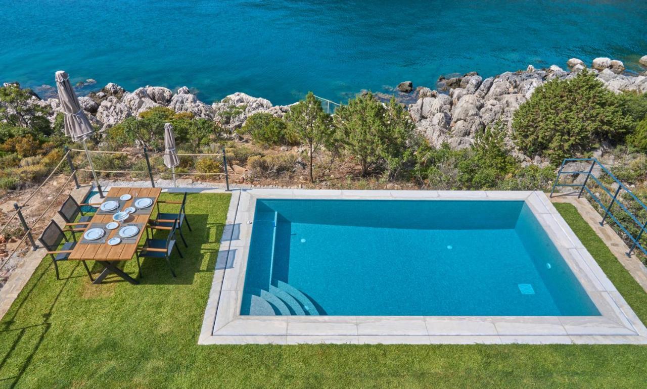Into The Blue Suites Arkadiko Chorio Exterior photo