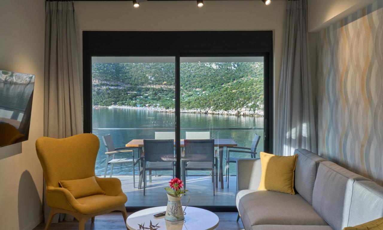 Into The Blue Suites Arkadiko Chorio Exterior photo