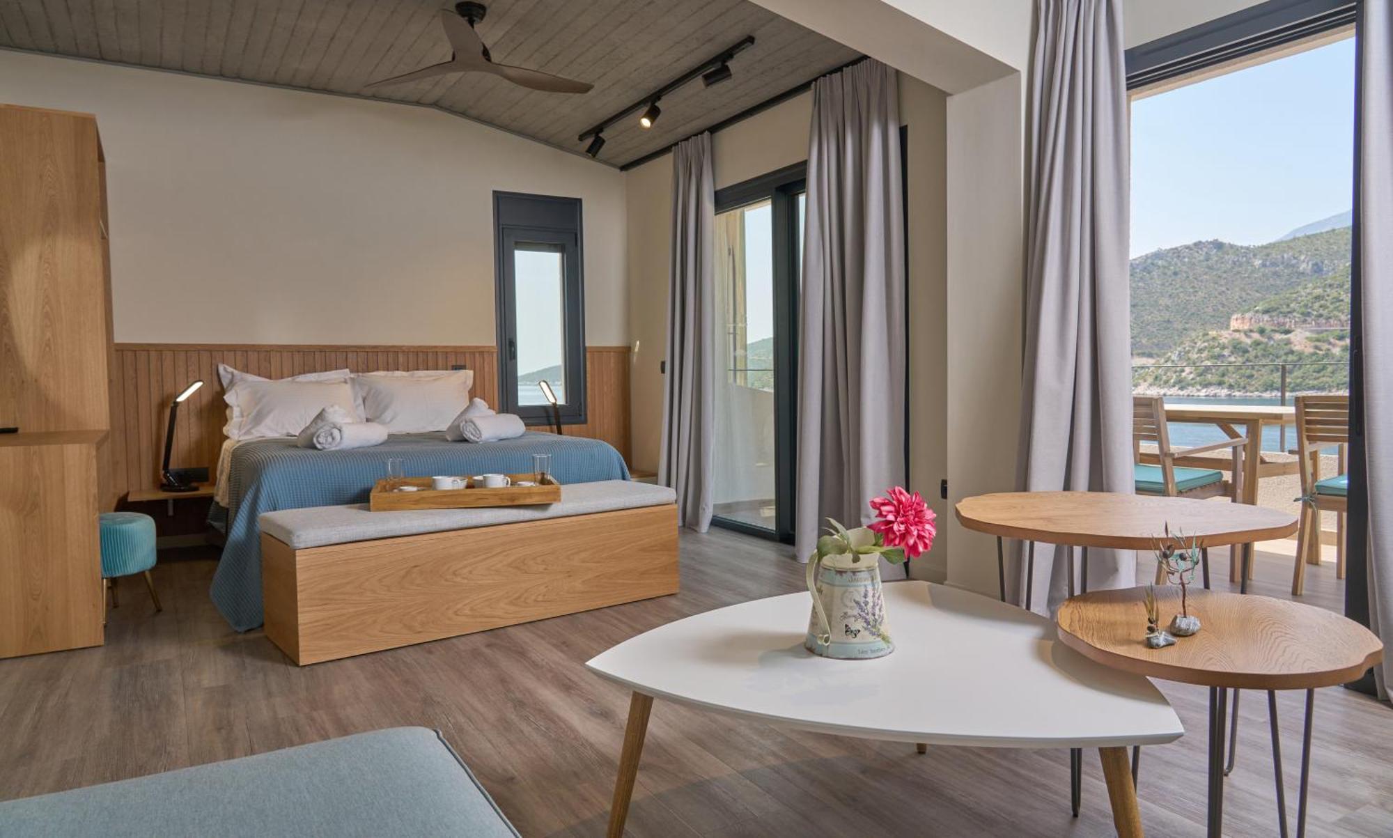 Into The Blue Suites Arkadiko Chorio Exterior photo